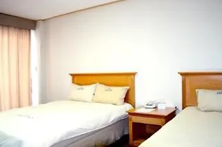 Busan Youth Hostel Arpina 2*,  South Korea